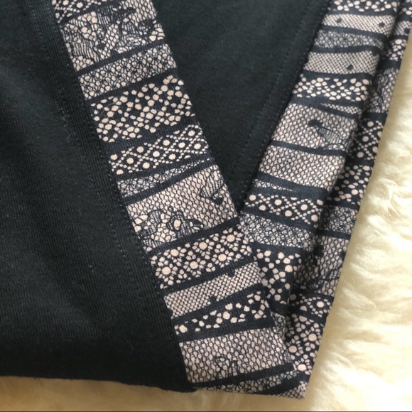 New! Victoria Sport High Rise Full Length Leggings - Picture 2 of 3